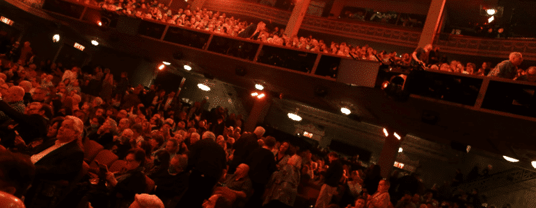 [CASE STUDY] The Thursday Matinees at A Beautiful Noise: The Neil Diamond Musical